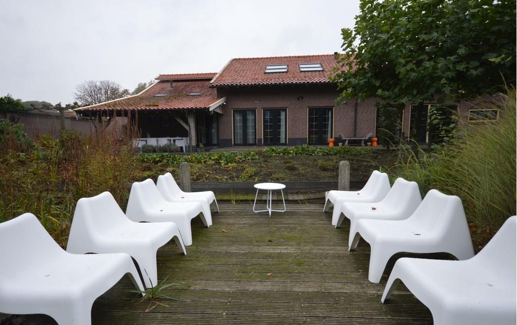 Wake Up Call Bed & Breakfast Westbroek Bagian luar foto